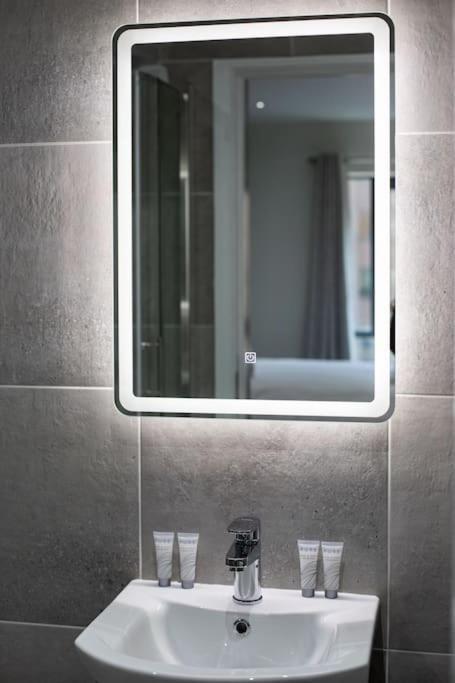 Luxury, Sleeps 6, City Centre Белфаст Экстерьер фото