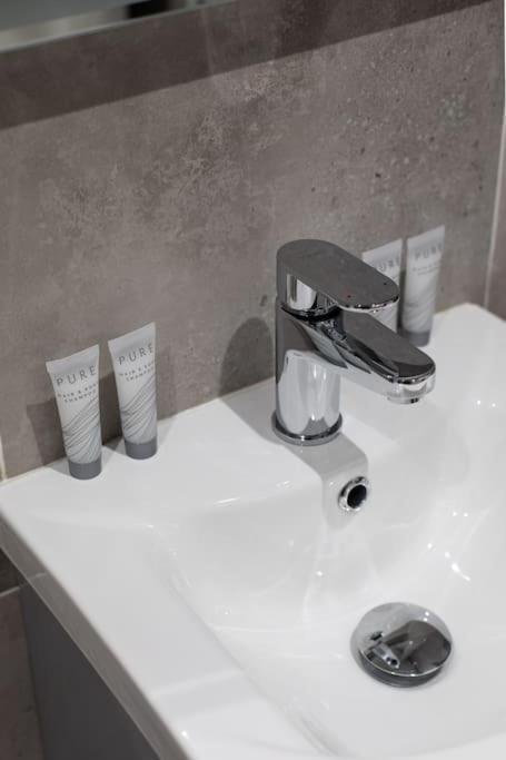 Luxury, Sleeps 6, City Centre Белфаст Экстерьер фото